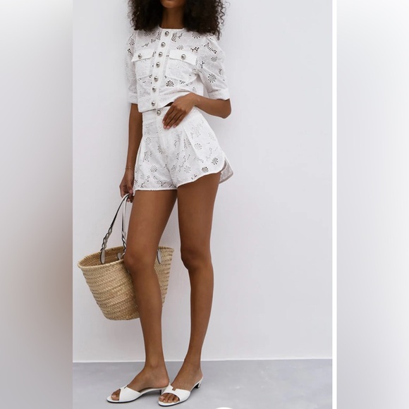 Multi-Button Embroidery Shorts Set - Picture 3 of 5